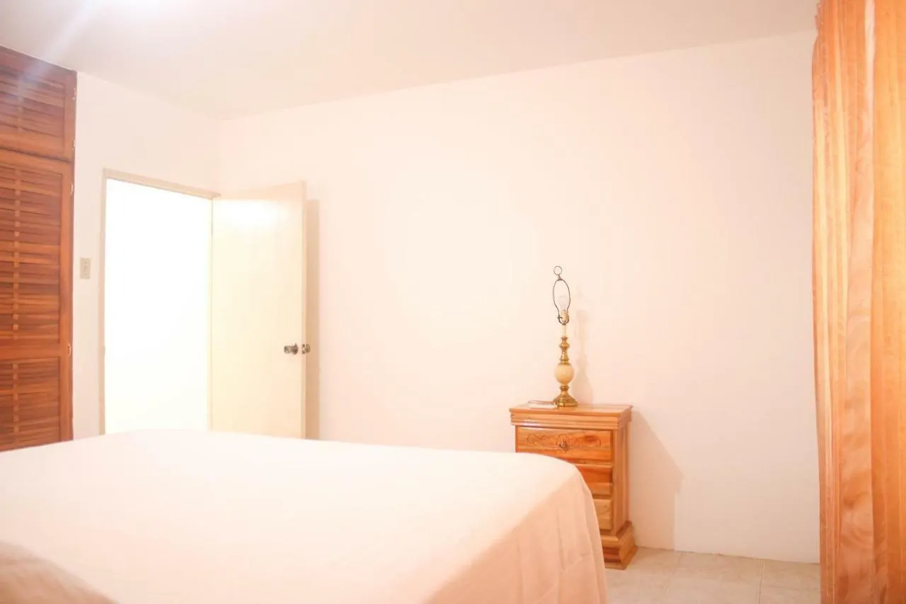 Dironche Villa-Porto Bello Montego Bay Apartment