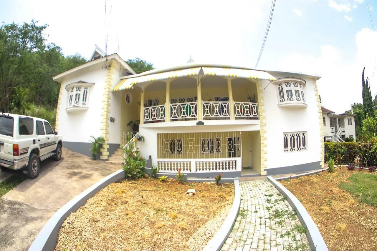 Dironche Villa-Porto Bello Montego Bay Apartment